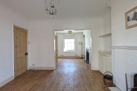 3 bedroom house to rent, New Road, Shoreham BN43
