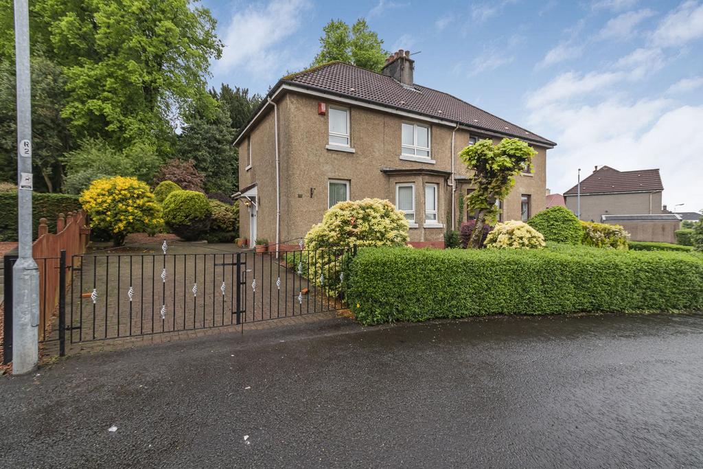 Bellfield Crescent, Barrhead G78 3 bed semi-detached villa - £150,000