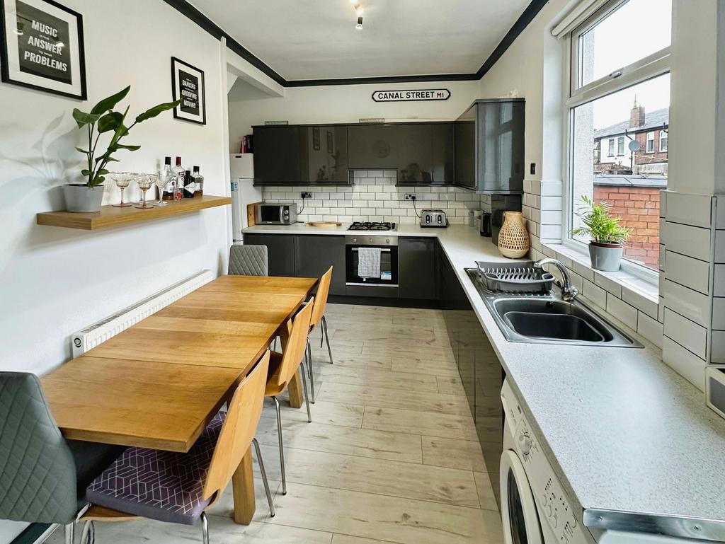Kitchen / Dining Room