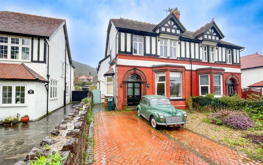 Roumania Drive, Llandudno, Conwy, LL30 2 bed apartment for sale £200,000