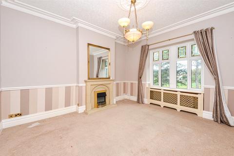 2 bedroom apartment for sale, Roumania Drive, Llandudno, Conwy, LL30