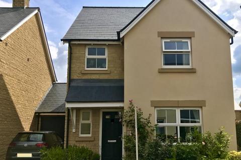 3 Carmello Close, Carterton, OX18 1DJ