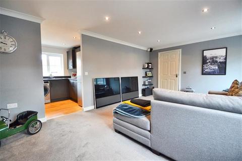 2 bedroom end of terrace house for sale, Alton