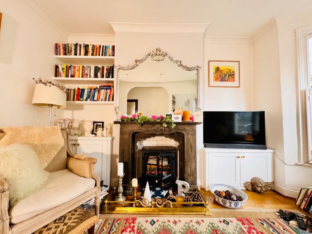 Dupree Road, Charlton, London, SE7 7RR 1 bed ground floor £350,000