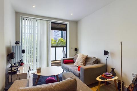 1 bedroom flat to rent, Valencia Close, London E14