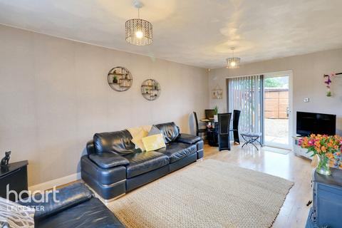 2 bedroom semi-detached house for sale, Archway Road, Leicester