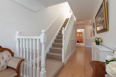 4 bedroom detached house for sale, Meadow Road, Westbrook, Margate