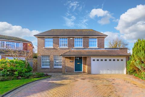 5 bedroom detached house for sale, Homefield Road, Radlett WD7