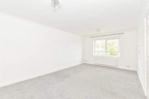 2 bedroom flat for sale, Lamorna Gardens, Westergate, Chichester, West Sussex