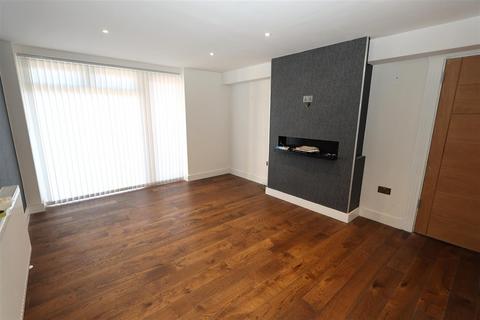 2 bedroom apartment for sale, Upper Ground Floor, Lancing House, Croydon
