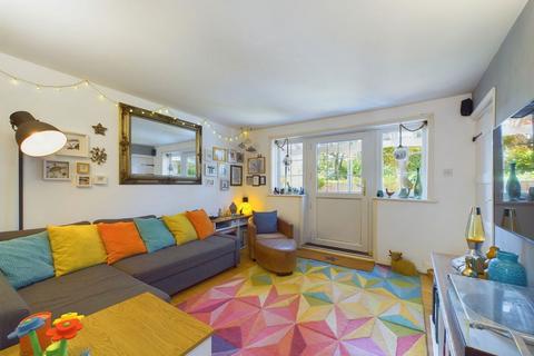 Heathwaite, 47 Brighton Road, Horsham, RH13 6EZ