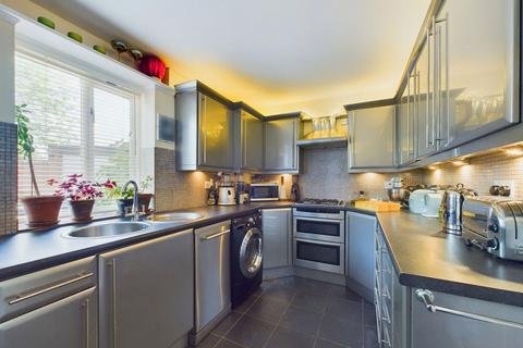 Heathwaite, 47 Brighton Road, Horsham, RH13 6EZ