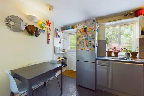 Heathwaite, 47 Brighton Road, Horsham, RH13 6EZ