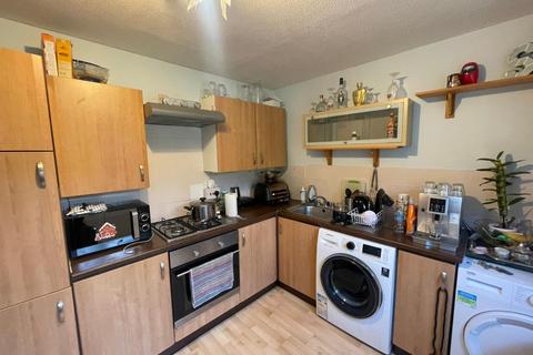 2 bedroom terraced house to rent, Gainsborough Drive, Houghton Regis, Dunstable, Bedfordshire, LU5 5SX