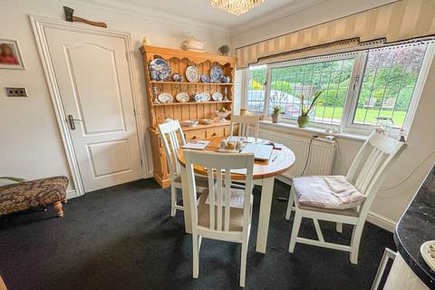 3 bedroom detached bungalow for sale, Bath Road, Padworth, Reading, RG7