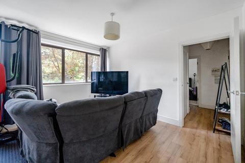 1 bedroom flat for sale, Aylesbury,  Buckinghamshire,  HP21