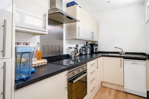 1 bedroom flat for sale, Aylesbury,  Buckinghamshire,  HP21