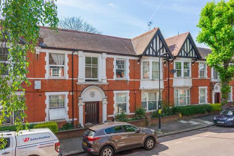 17 Northcote Avenue, London, W5 3UR