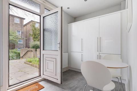 17 Northcote Avenue, London, W5 3UR
