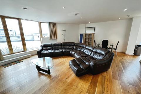 3 bedroom flat to rent, Wharf Approach, Leeds, West Yorkshire, LS1