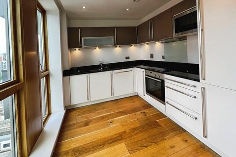 3 bedroom flat to rent, Wharf Approach, Leeds, West Yorkshire, LS1