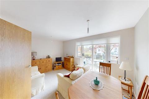 28 Clementine Walk, Woodford Green, IG8 9GT