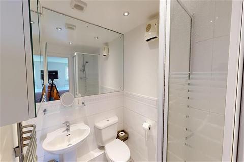 28 Clementine Walk, Woodford Green, IG8 9GT