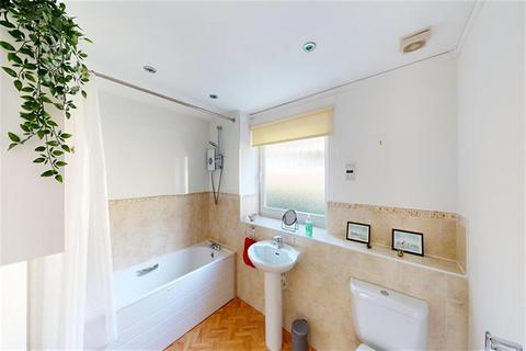28 Clementine Walk, Woodford Green, IG8 9GT