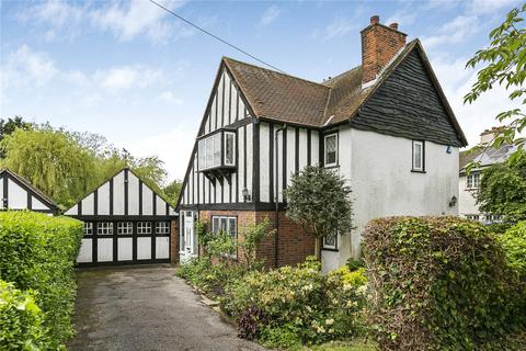 4 bedroom detached house for sale, Heath Drive, Potters Bar, Hertfordshire, EN6