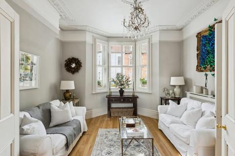 11 Silver Crescent, London, W4 5SF