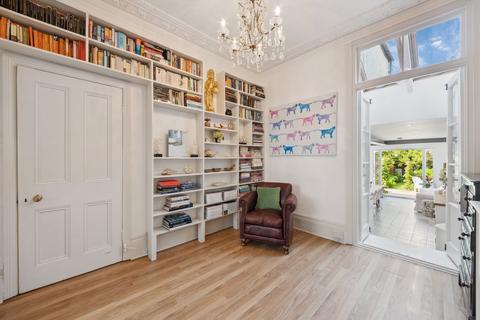 11 Silver Crescent, London, W4 5SF