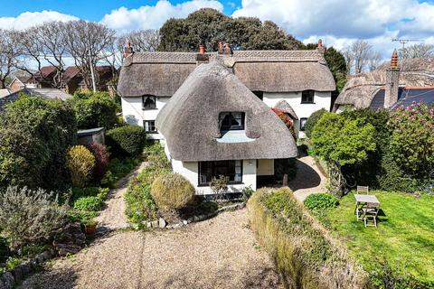 5 bedroom cottage for sale, Chewton Common Road, Highcliffe, Christchurch, BH23