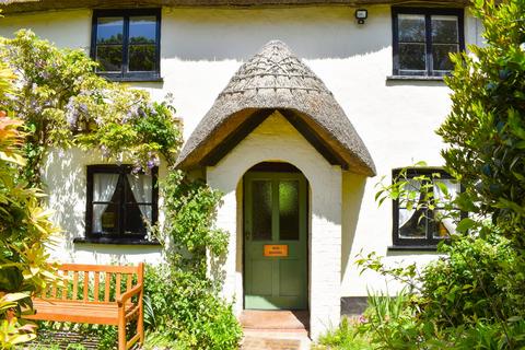 5 bedroom cottage for sale, Chewton Common Road, Highcliffe, Christchurch, BH23