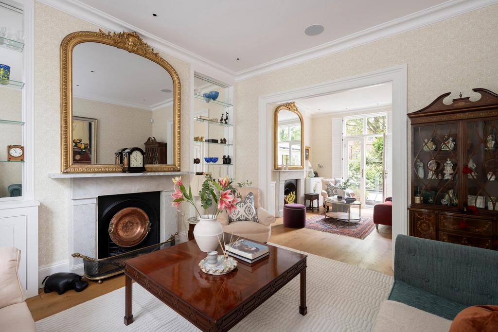 Clareville Grove, South Kensington SW7 3 bed terraced house for sale