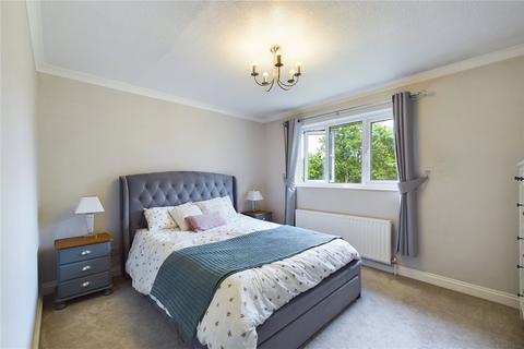 44 The Quantocks, Thatcham, RG19 3SF