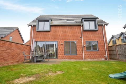 3 bedroom detached house for sale, Blaxter Way, Norwich NR7