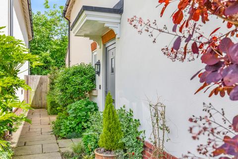 3 bedroom end of terrace house for sale, Dovers Green Road, Reigate