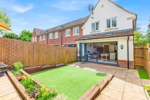 3 bedroom end of terrace house for sale, Dovers Green Road, Reigate