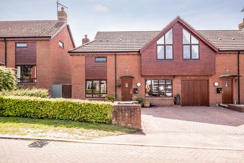4 bedroom semi-detached house for sale, Woodbury