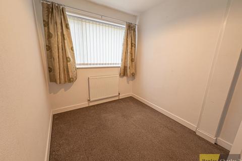 3 bedroom semi-detached house to rent, Woodfort Road, Birmingham B43