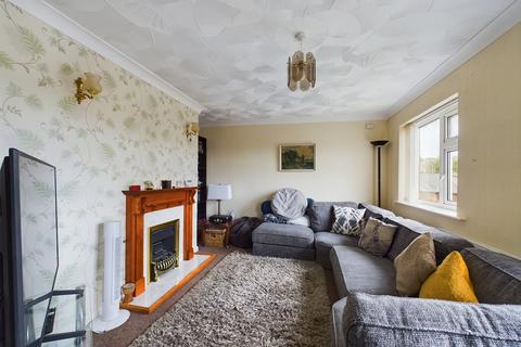 2 bedroom flat for sale, Hunger Hill Road, Whiston