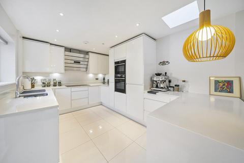 2 bedroom terraced house for sale, Flutemakers Mews, Clapham