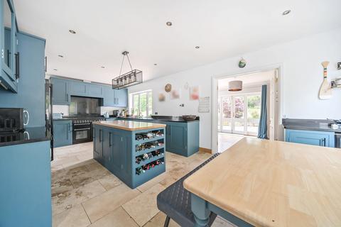 5 bedroom detached bungalow for sale, Fielden Road, Crowborough