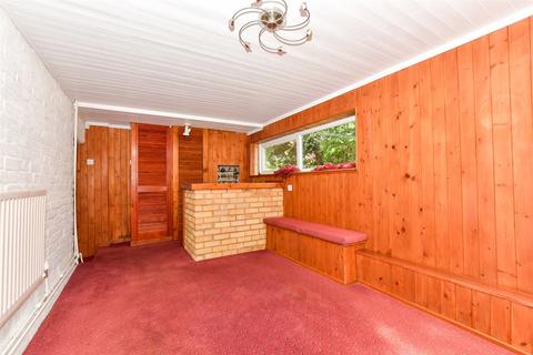 3 bedroom detached house for sale, Wrotham Road, Meopham Green, Meopham, Kent