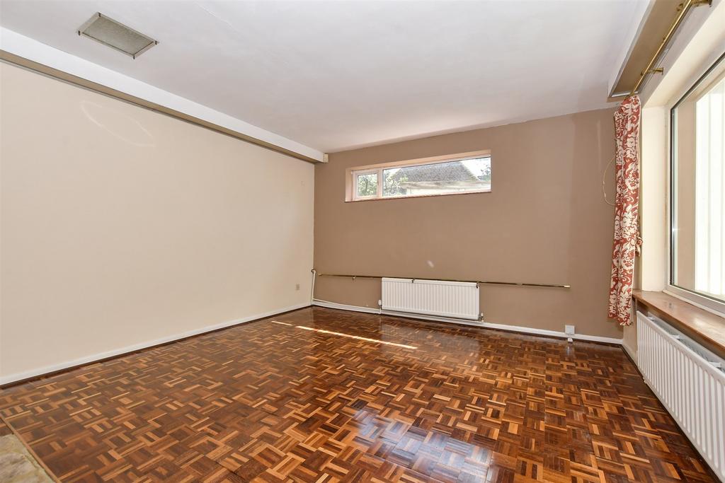 Wrotham Road, Meopham Green, Meopham... 3 bed detached house for sale