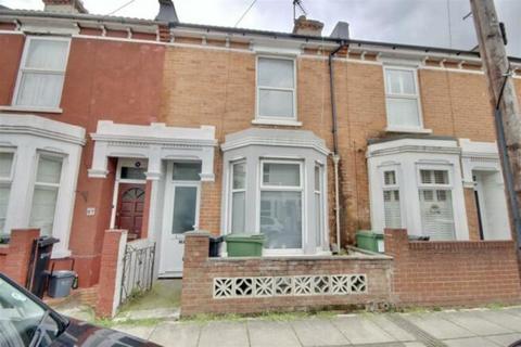 4 bedroom terraced house to rent, Hunter Road, Southsea