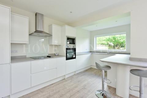 12 Parsonage Lane, Welham Green, Hatfield, AL9 7LU
