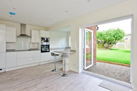 12 Parsonage Lane, Welham Green, Hatfield, AL9 7LU