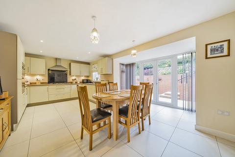 4 bedroom detached house for sale, Beacon Drive, Newton Abbot
