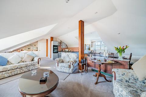 2 bedroom penthouse for sale, Heathfield House, Bovey Tracey